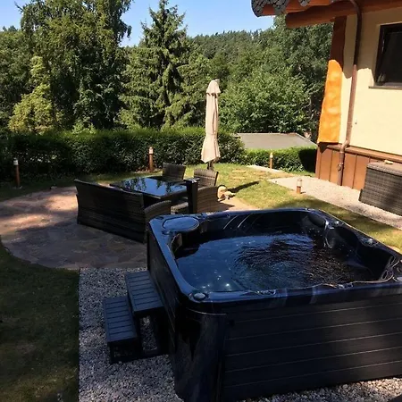 Canadian Log Comfortable Ferienhaus *
